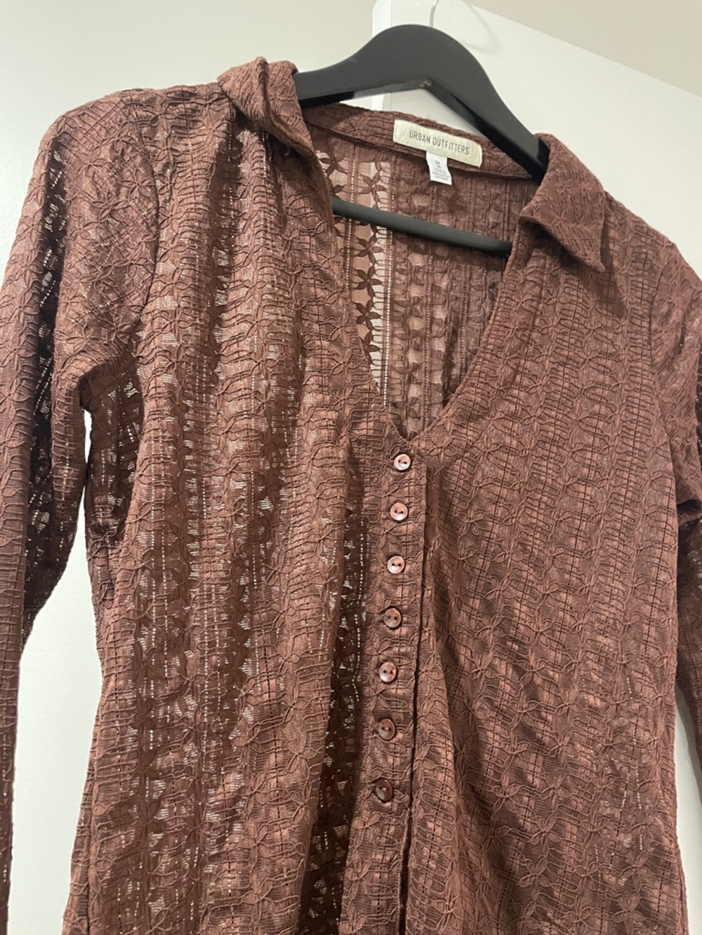 NWOT Kimchi Blue Abigail Sheer Lace Button Front Flyaway Top - Picture 3 of 4